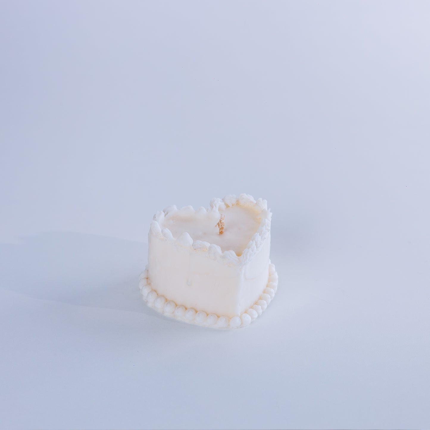 Vintage cake candle