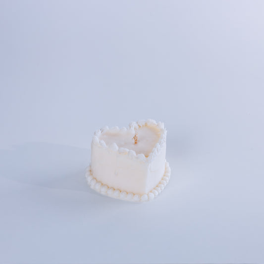 Vintage cake candle